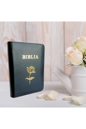 Biblia mica, coperta piele, neagra, index, fermoar, margini aurii, simbol floral, cuv. lui Isus in rosu [047 PFI]