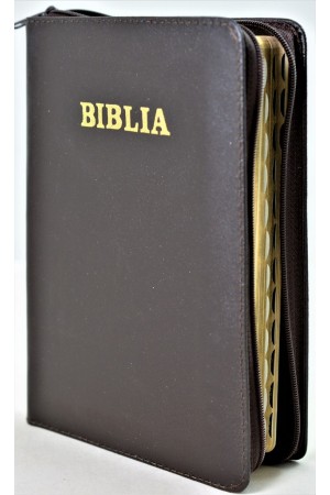 Biblie din piele, marime medie, culoare maro inchis, simpla, fermoar, index, margini aurii, cuv. lui Isus cu rosu [SB 057 PFI]